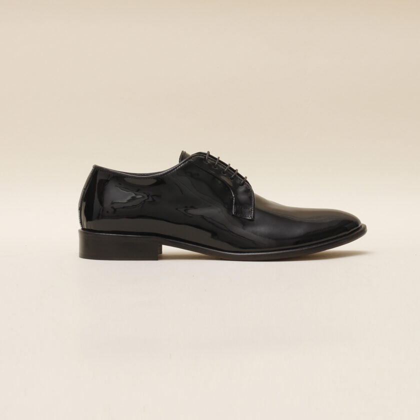 Derby classica nera lucida - immagine 2