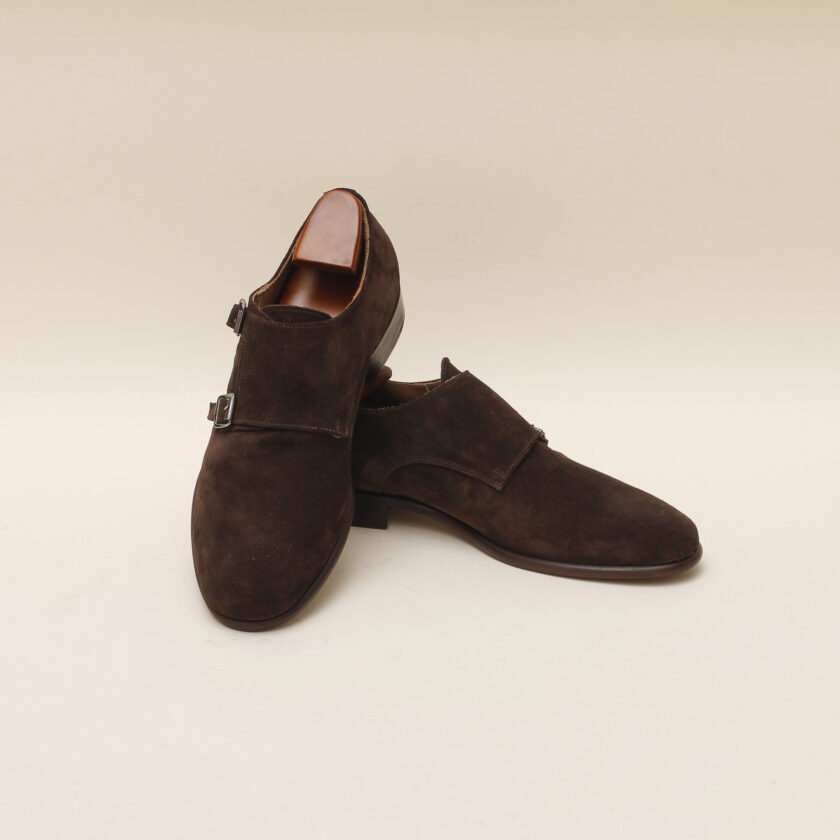 Scarpa marrone camoscio doppia fibbia