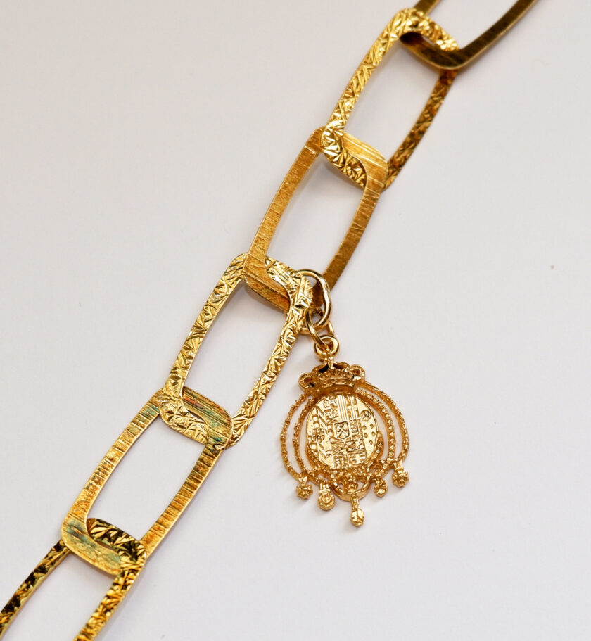Bracciale in argento 925 placcato oro con ciondolo Regno di Napoli - immagine 2
