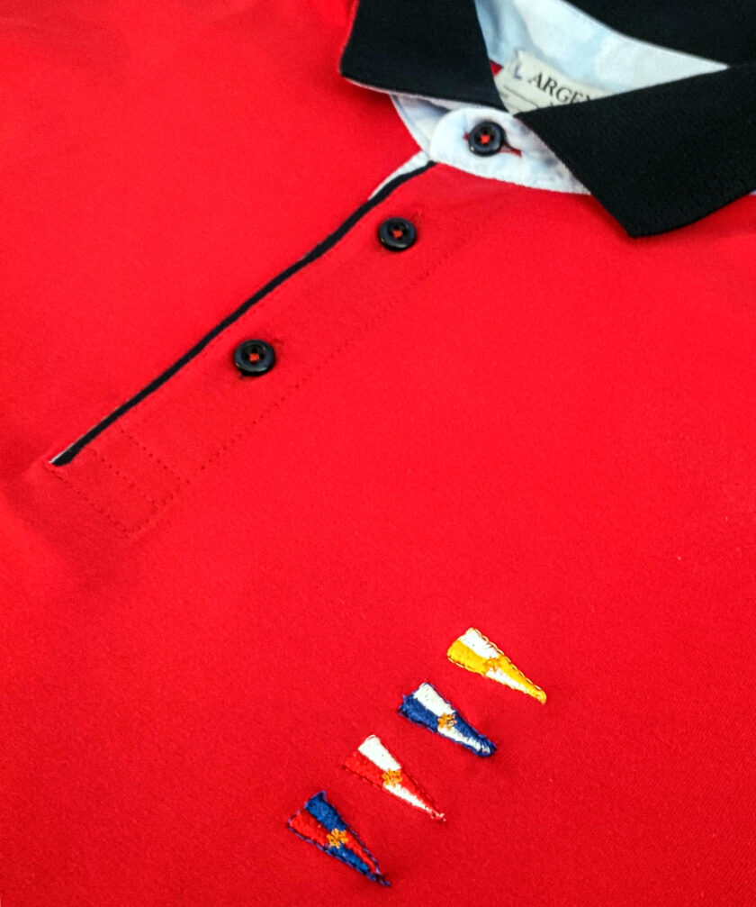 Polo mezza manica puro cotone bandierine nautiche rossa - immagine 2